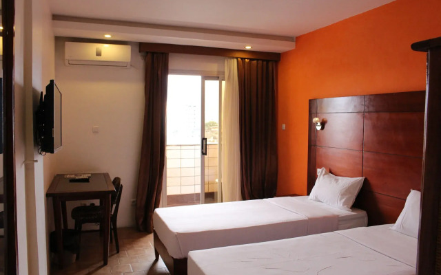 Lewat Hotel