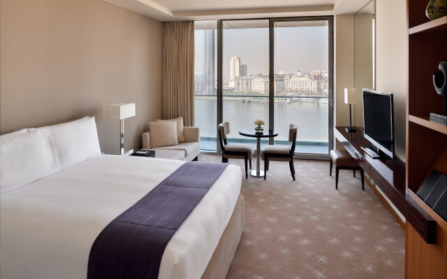 InterContinental Residence Suites Dubai Festival City, an IHG Hotel