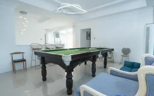 Shanghai Meishu Time Swimming Pool Party Single-family Villa
