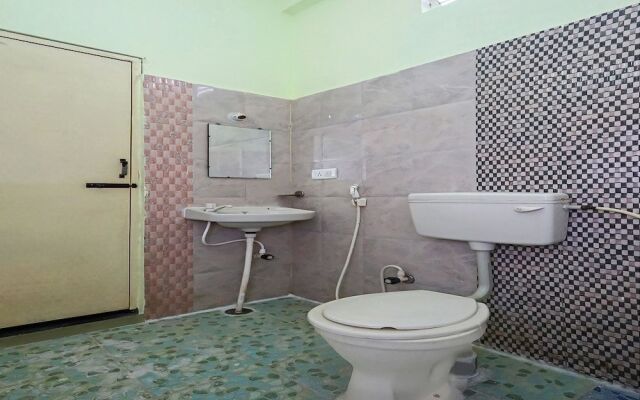 OYO 24623 Chetana Residency