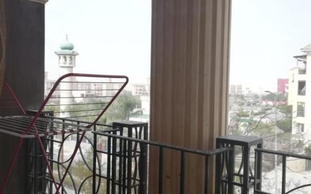Luxury Towers Host