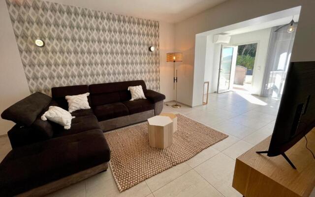 REZ DE VILLA-NEUF-6pers- ACCÈS PLAGE