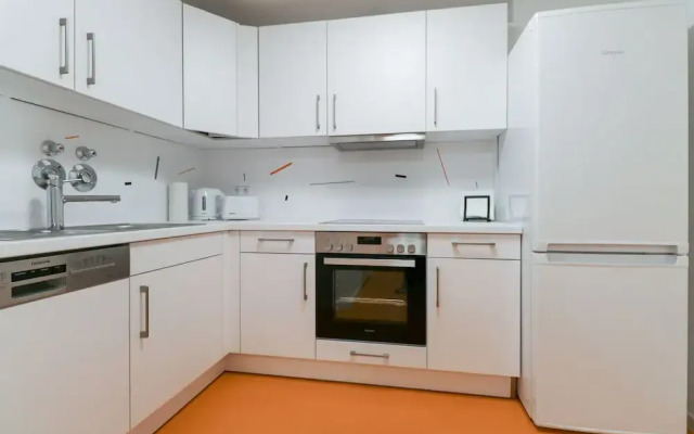 Modern hostel room for 3