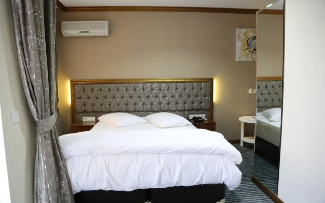 Grand Sera Hotel