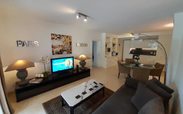 Luxury Apartment near Cascais Town & Marina