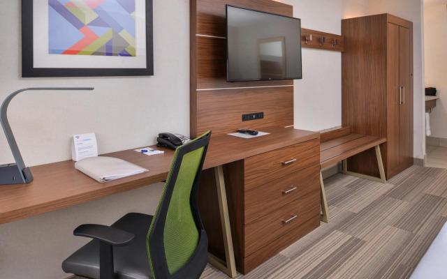 Holiday Inn Express Westley by IHG