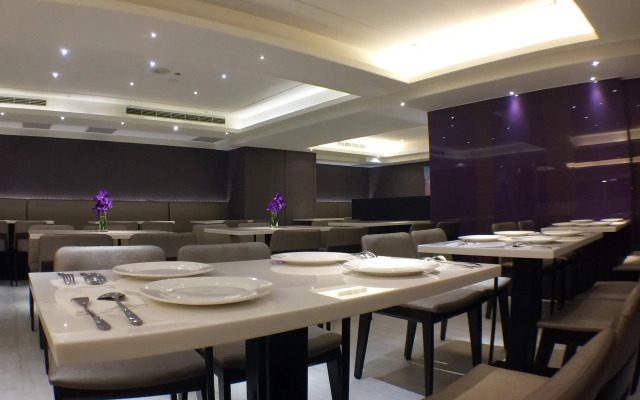 KDM Hotel
