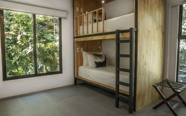 Nya Hotel