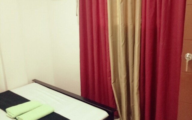 AV7 Guest House