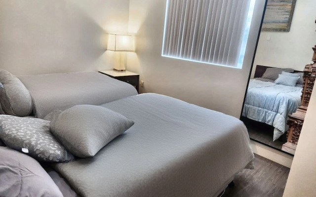 StaysPro - Central Los Angeles Hollywood Homes