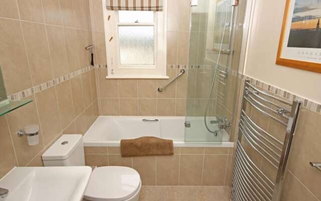 5 Glenthorne House