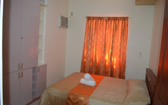Manora Apartments and Guest House