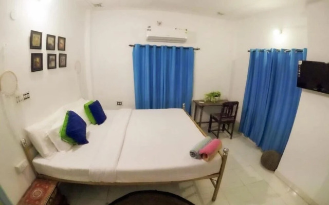 The Hostel Crawl