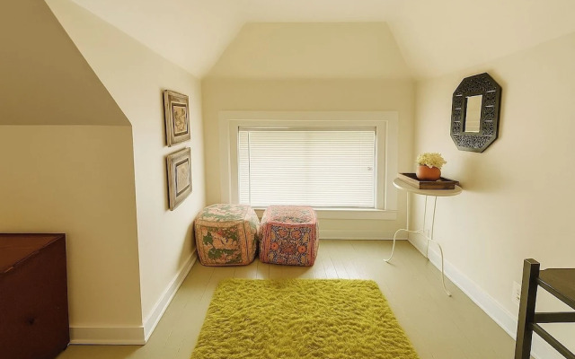 Detroit 6BR House Wifi, Parking, Pet Friendly