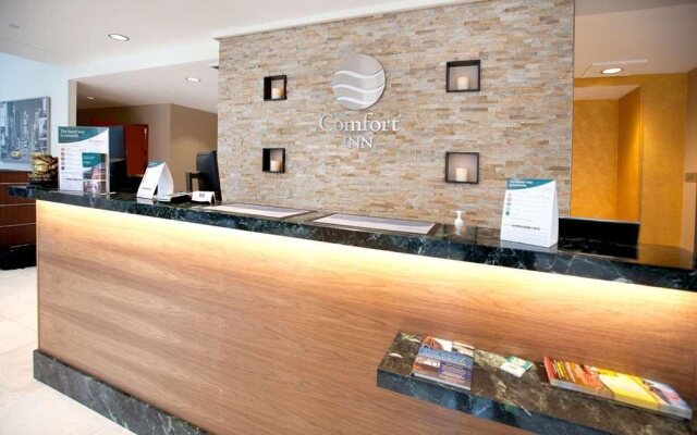 Comfort Inn & Suites