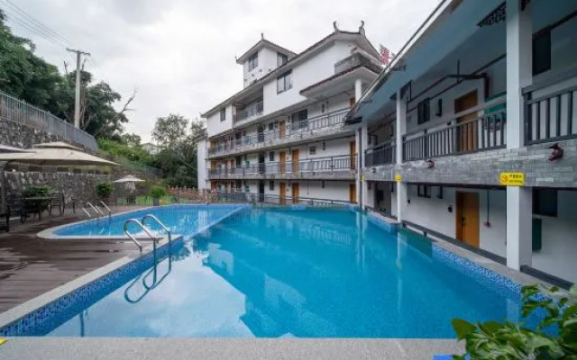 Qingli River Mountain Hotel (Yangshuo Xianggongshan Branch)