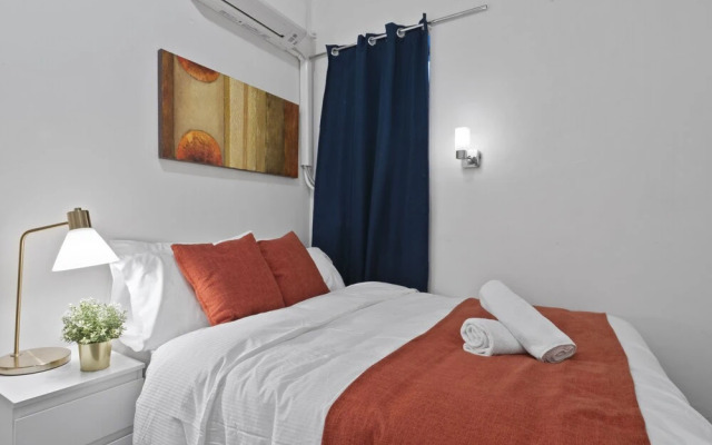 Discover Potts Point Budget Accommodation