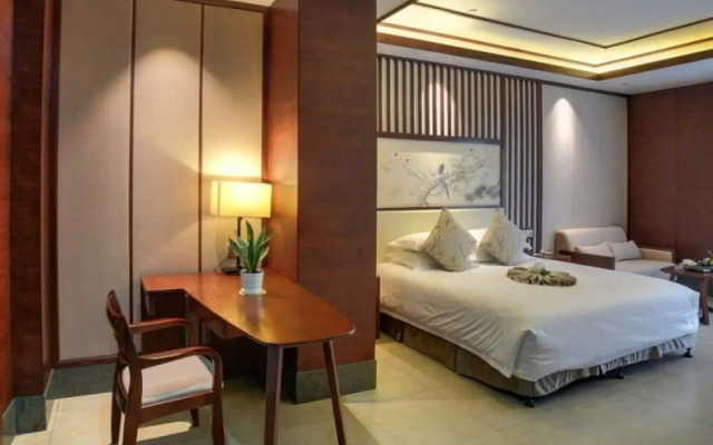 Southeast Huadu Hot Spring Hotel