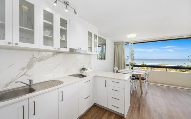 Hi Ho Beach Apartments