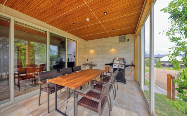 AWAUMI Fujikawaguchiko Resort