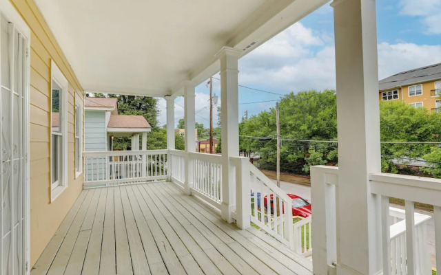 Spacious Atlanta Home ~ 2 Mi to Downtown!