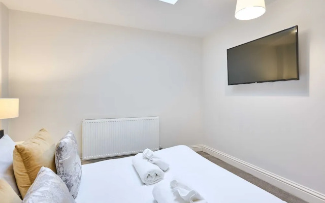 Host Stay Albert House