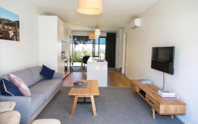 Cherry Apartment