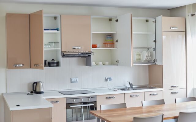 Axis Suites Hotel