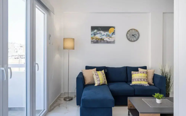 Vibe - 1 BR APt & Balcony in Larnaca