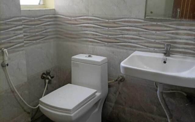 iROOMZ Hotel Vishwa Lodging