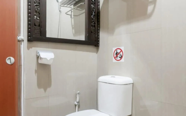 RedDoorz Syariah Plus near Trans Studio Cibubur