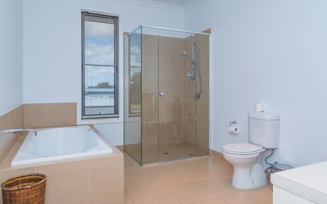 Luxury on Lahinch - 46 Lahinch Mews