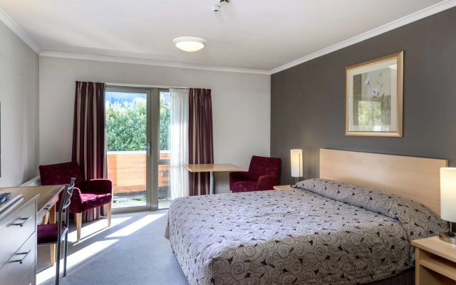Queenstown Motel Apartments – Guest Rooms – Queenstown