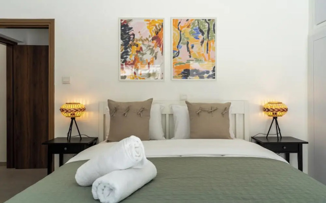 Arty Haven Spacious 3BR House in Larnaca