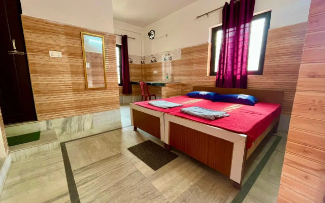 Laxmi Lodge