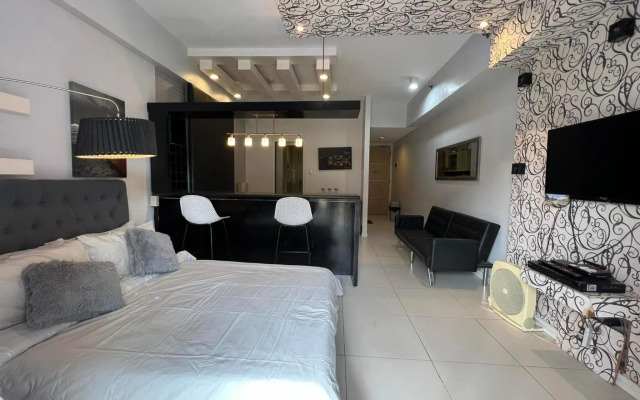 Miranda 609B by Raquel's Place at Pico de Loro