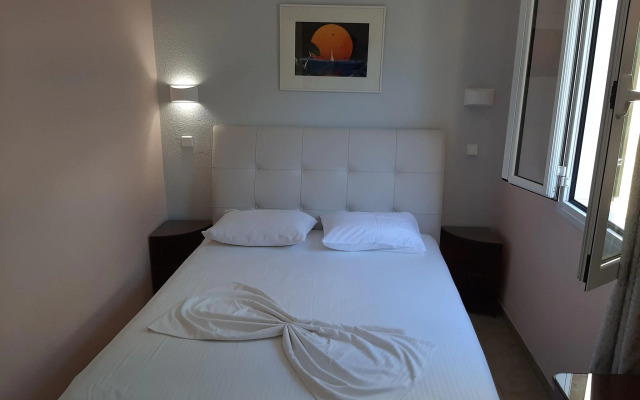 Tasteful apartment in Mpenitses with shared pool