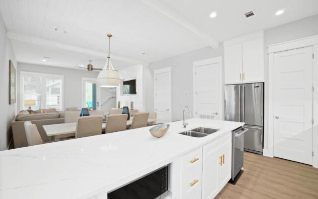 30A Beach House - Turquoise Tides