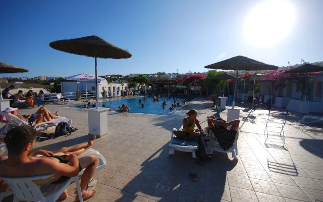 Santorini Camping/Rooms