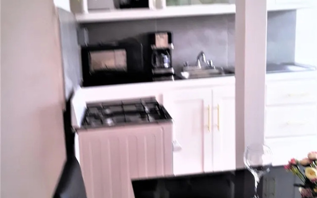 Annabelle's Apartments