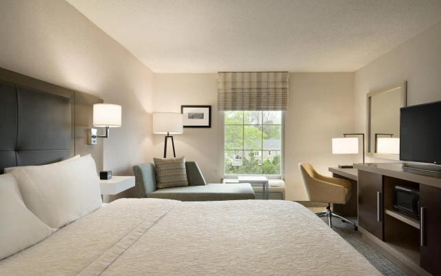 Hampton Inn & Suites Newport/Middletown