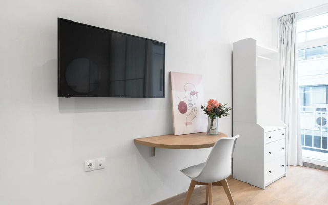 V1 Boutique Residences, Nilie Hospitality MGMT