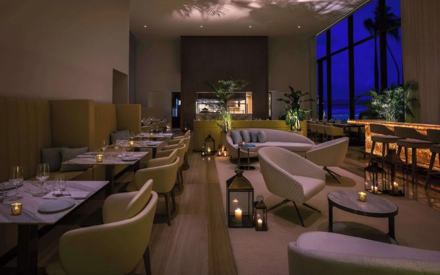 Radisson Collection Resort