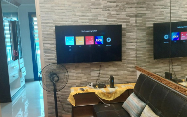 Sea res 2bedroom apartment by Elsie