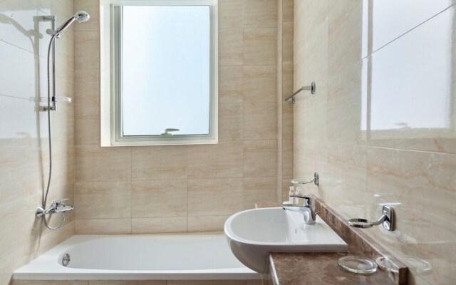 Maison Privee - Brand New Apt w/Lake Walkways, Clse to Beach