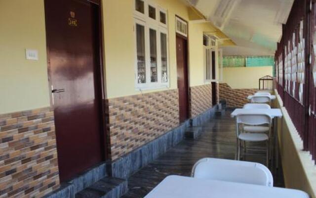 Zero to One stay - Hotel Khandroling (HKL)