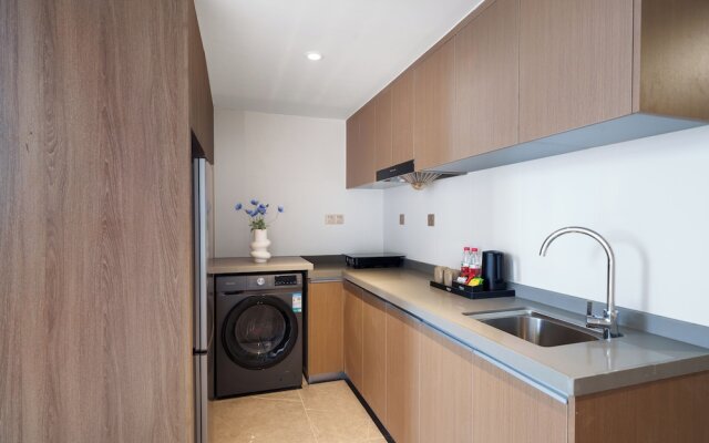 Galory service apartment
