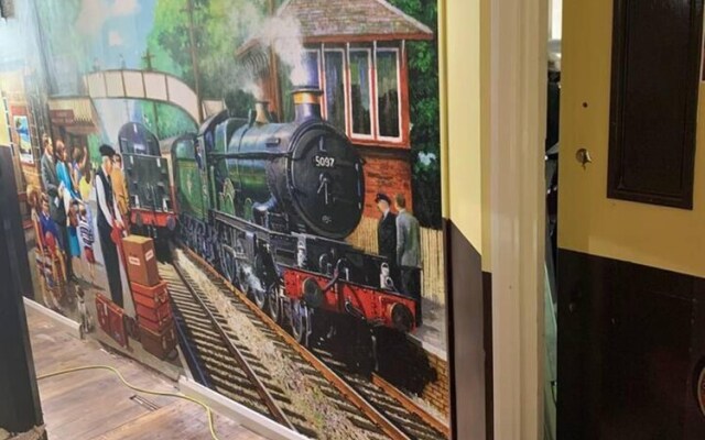 Historical GWR Building - Charming 1 bed Apartment