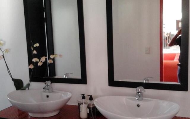 21 Kingfisher Guesthouse