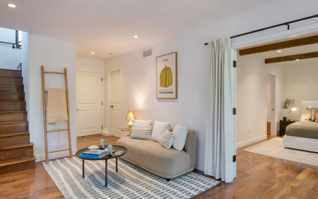 Silver Screen by Avantstay Luxe Backyard Escape
